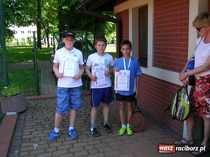 Zdjęcie w galerii na portalu naszraciborz.pl: Turnieje tenisowe z okazji Dnia Dziecka wiadomości z regionu