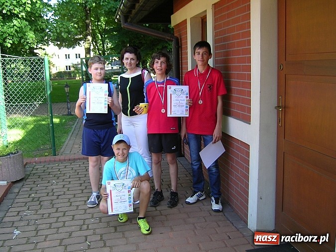 Zdjęcie w galerii na portalu naszraciborz.pl: Turnieje tenisowe z okazji Dnia Dziecka wiadomości z regionu