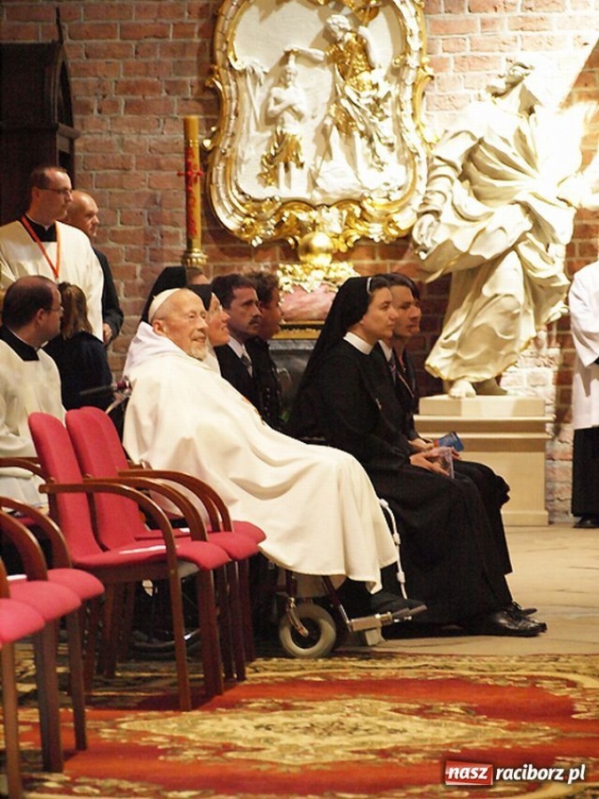 Zdjęcie w galerii na portalu naszraciborz.pl: Kościół w Rudach ogłoszony bazyliką wiadomości z regionu