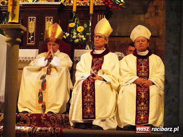 Zdjęcie w galerii na portalu naszraciborz.pl: Kościół w Rudach ogłoszony bazyliką wiadomości z regionu