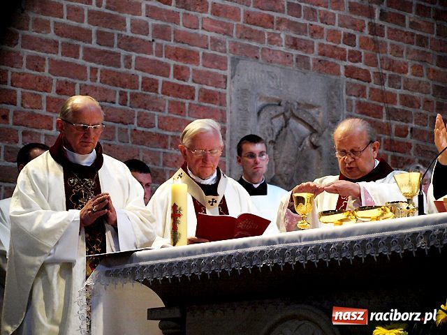 Zdjęcie w galerii na portalu naszraciborz.pl: Kościół w Rudach ogłoszony bazyliką wiadomości z regionu