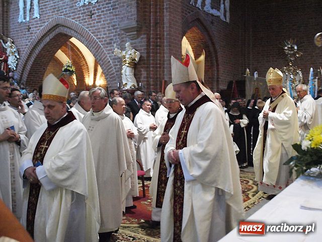 Zdjęcie w galerii na portalu naszraciborz.pl: Kościół w Rudach ogłoszony bazyliką wiadomości z regionu