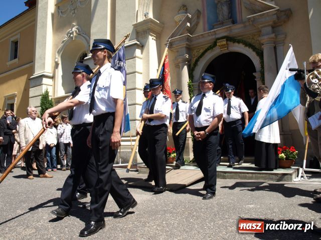 Zdjęcie w galerii na portalu naszraciborz.pl: Kościół w Rudach ogłoszony bazyliką wiadomości z regionu