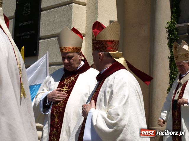 Zdjęcie w galerii na portalu naszraciborz.pl: Kościół w Rudach ogłoszony bazyliką wiadomości z regionu