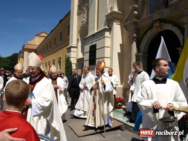Zdjęcie w galerii na portalu naszraciborz.pl: Kościół w Rudach ogłoszony bazyliką wiadomości z regionu