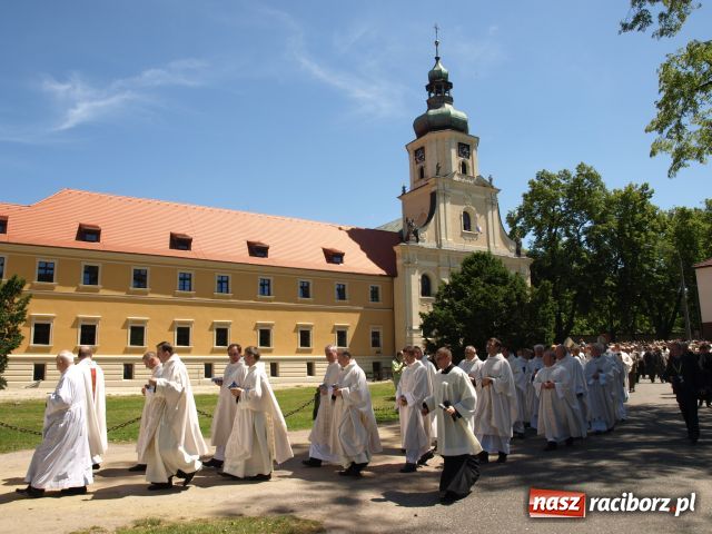 Zdjęcie w galerii na portalu naszraciborz.pl: Kościół w Rudach ogłoszony bazyliką wiadomości z regionu