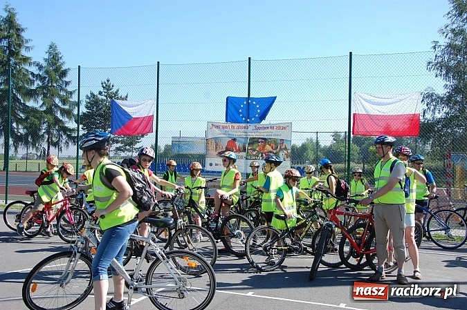 Zdjęcie w galerii na portalu naszraciborz.pl: Uczestnicy projektu Przez sport do zdrowia zwiedzili raciborski zamek wiadomości z regionu