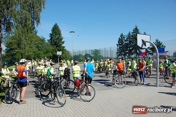 Zdjęcie w galerii na portalu naszraciborz.pl: Uczestnicy projektu Przez sport do zdrowia zwiedzili raciborski zamek wiadomości z regionu