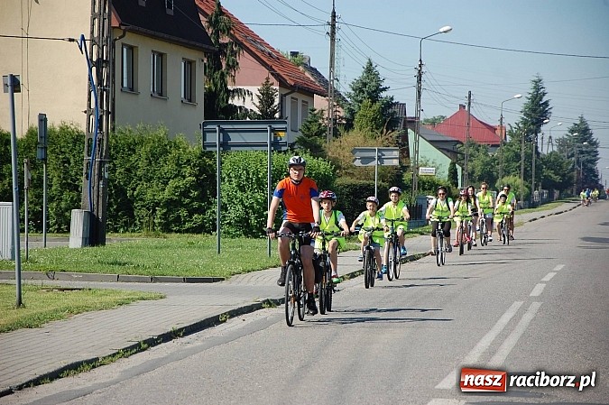 Zdjęcie w galerii na portalu naszraciborz.pl: Uczestnicy projektu Przez sport do zdrowia zwiedzili raciborski zamek wiadomości z regionu