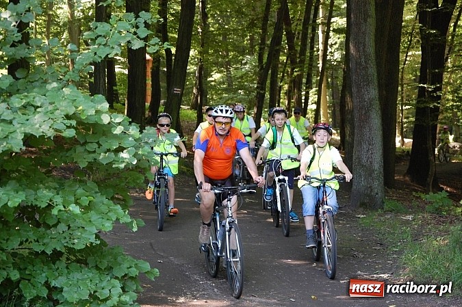 Zdjęcie w galerii na portalu naszraciborz.pl: Uczestnicy projektu Przez sport do zdrowia zwiedzili raciborski zamek wiadomości z regionu