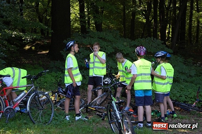 Zdjęcie w galerii na portalu naszraciborz.pl: Uczestnicy projektu Przez sport do zdrowia zwiedzili raciborski zamek wiadomości z regionu