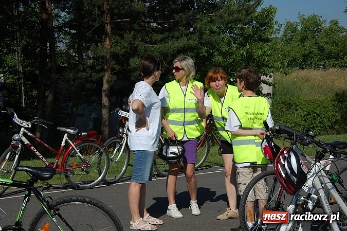 Zdjęcie w galerii na portalu naszraciborz.pl: Uczestnicy projektu Przez sport do zdrowia zwiedzili raciborski zamek wiadomości z regionu