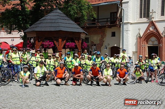 Zdjęcie w galerii na portalu naszraciborz.pl: Uczestnicy projektu Przez sport do zdrowia zwiedzili raciborski zamek wiadomości z regionu