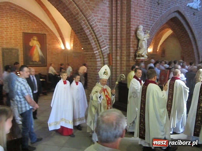 Zdjęcie w galerii na portalu naszraciborz.pl: 45 lat kapłaństwa ks. Bonifacego Madli  wiadomości z regionu