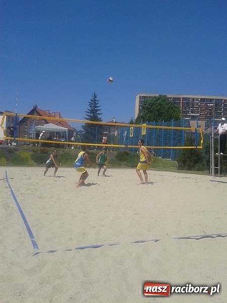 Zdjęcie w galerii na portalu naszraciborz.pl: Finał Mistrzostw Śląska w plażówce młodzików wiadomości z regionu