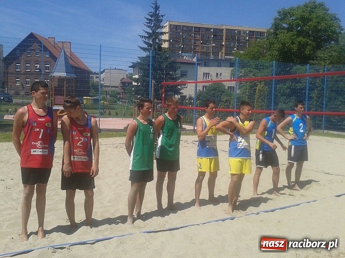 Zdjęcie w galerii na portalu naszraciborz.pl: Finał Mistrzostw Śląska w plażówce młodzików wiadomości z regionu