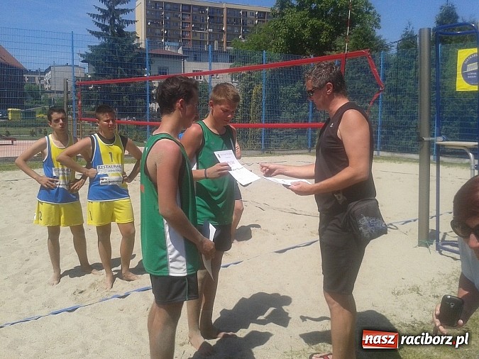 Zdjęcie w galerii na portalu naszraciborz.pl: Finał Mistrzostw Śląska w plażówce młodzików wiadomości z regionu