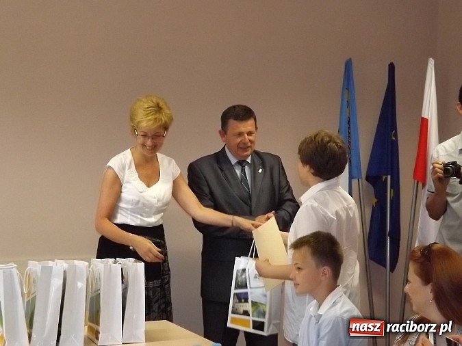 Zdjęcie w galerii na portalu naszraciborz.pl: Znamy już powiatowego Mistrza Ortografii wiadomości z regionu