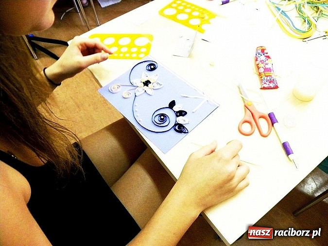 Zdjęcie w galerii na portalu naszraciborz.pl: Quilling raz jeszcze w bibliotece wiadomości z regionu