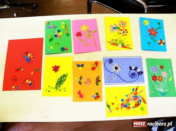 Zdjęcie w galerii na portalu naszraciborz.pl: Quilling raz jeszcze w bibliotece wiadomości z regionu