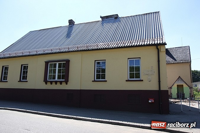 Zdjęcie w galerii na portalu naszraciborz.pl: Raciborski Borbud przebuduje szkołę w Kobyli wiadomości z regionu