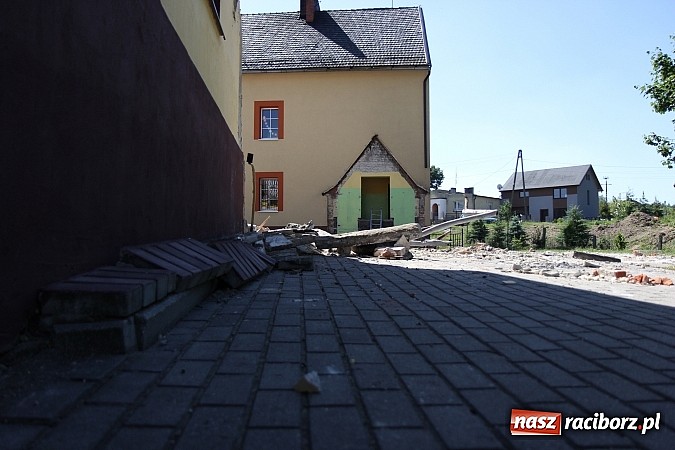 Zdjęcie w galerii na portalu naszraciborz.pl: Raciborski Borbud przebuduje szkołę w Kobyli wiadomości z regionu
