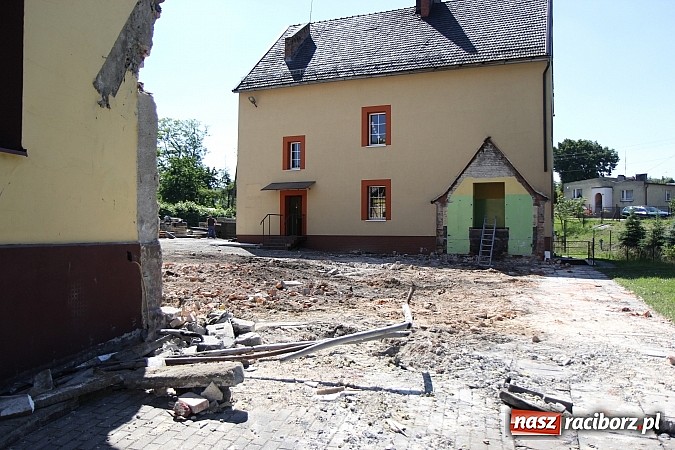 Zdjęcie w galerii na portalu naszraciborz.pl: Raciborski Borbud przebuduje szkołę w Kobyli wiadomości z regionu