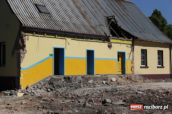 Zdjęcie w galerii na portalu naszraciborz.pl: Raciborski Borbud przebuduje szkołę w Kobyli wiadomości z regionu