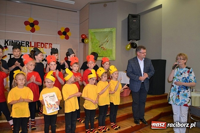 Zdjęcie w galerii na portalu naszraciborz.pl: W Tworkowie odbył się Kinderliederfestival wiadomości z regionu