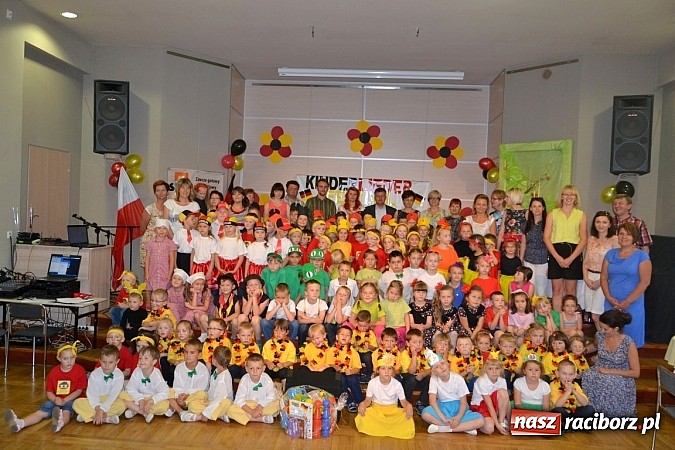 Zdjęcie w galerii na portalu naszraciborz.pl: W Tworkowie odbył się Kinderliederfestival wiadomości z regionu