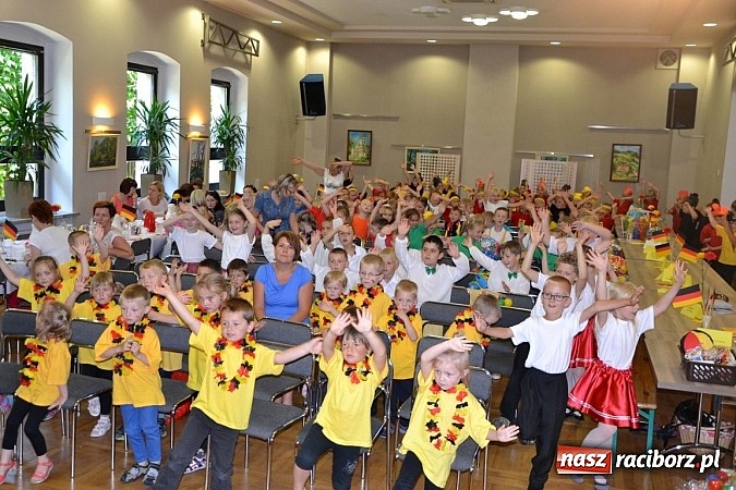 Zdjęcie w galerii na portalu naszraciborz.pl: W Tworkowie odbył się Kinderliederfestival wiadomości z regionu