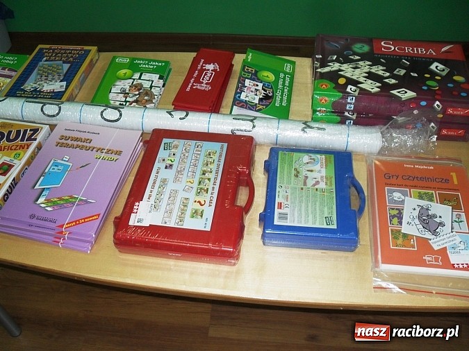 Zdjęcie w galerii na portalu naszraciborz.pl: Szkoły w gminie Nędza z nowym sprzętem wiadomości z regionu