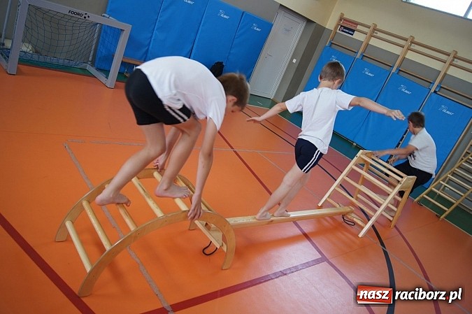 Zdjęcie w galerii na portalu naszraciborz.pl: Szkoły w gminie Nędza z nowym sprzętem wiadomości z regionu