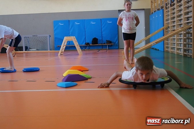 Zdjęcie w galerii na portalu naszraciborz.pl: Szkoły w gminie Nędza z nowym sprzętem wiadomości z regionu