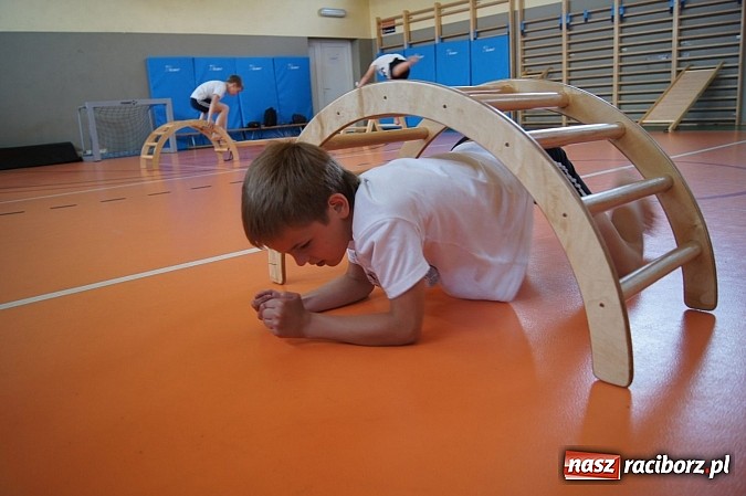 Zdjęcie w galerii na portalu naszraciborz.pl: Szkoły w gminie Nędza z nowym sprzętem wiadomości z regionu