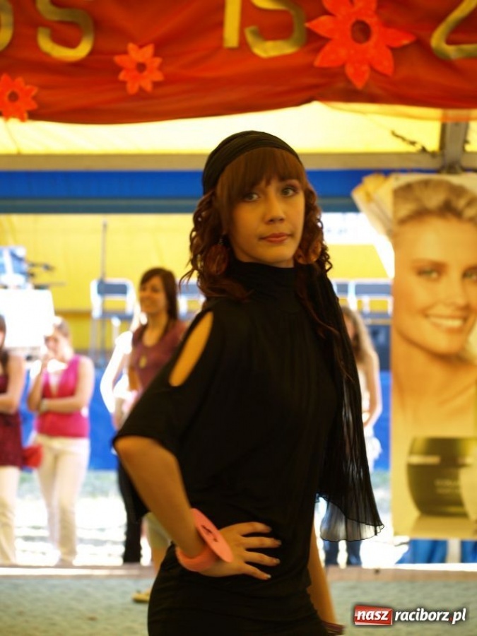 Zdjęcie w galerii na portalu naszraciborz.pl: Nowa Miss 15 z Tworkowa wiadomości z regionu