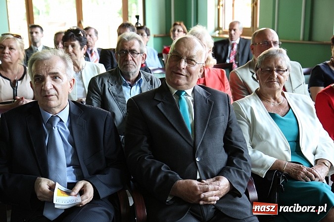 Zdjęcie w galerii na portalu naszraciborz.pl: Filary Ziemi Raciborskiej: znamy już laureat&oacute;w sz&oacute;stej edycji konkursu wiadomości z regionu