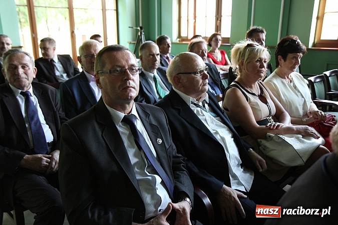 Zdjęcie w galerii na portalu naszraciborz.pl: Filary Ziemi Raciborskiej: znamy już laureat&oacute;w sz&oacute;stej edycji konkursu wiadomości z regionu