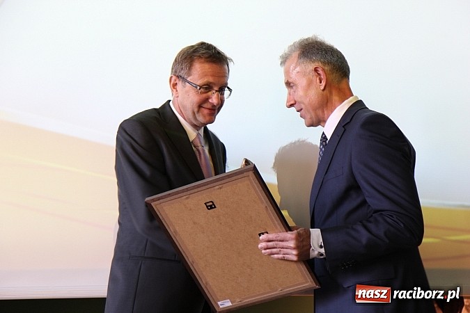 Zdjęcie w galerii na portalu naszraciborz.pl: Filary Ziemi Raciborskiej: znamy już laureat&oacute;w sz&oacute;stej edycji konkursu wiadomości z regionu