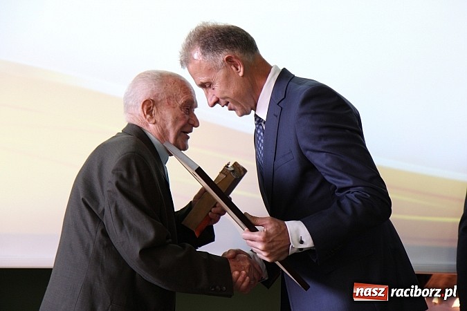 Zdjęcie w galerii na portalu naszraciborz.pl: Filary Ziemi Raciborskiej: znamy już laureat&oacute;w sz&oacute;stej edycji konkursu wiadomości z regionu