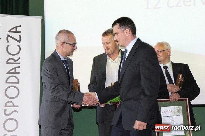 Zdjęcie w galerii na portalu naszraciborz.pl: Filary Ziemi Raciborskiej: znamy już laureat&oacute;w sz&oacute;stej edycji konkursu wiadomości z regionu