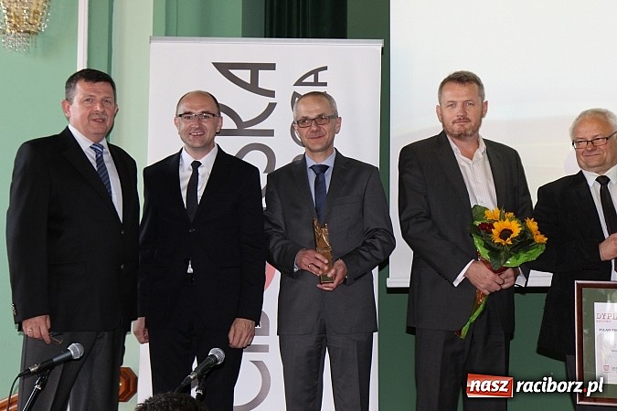 Zdjęcie w galerii na portalu naszraciborz.pl: Filary Ziemi Raciborskiej: znamy już laureat&oacute;w sz&oacute;stej edycji konkursu wiadomości z regionu