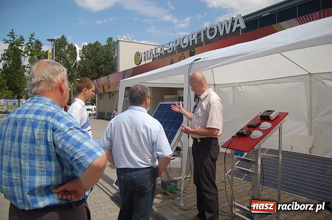 Zdjęcie w galerii na portalu naszraciborz.pl: Za nami I dzień Międzynarodowych Targów Energii Odnawialnej w Raciborzu wiadomości z regionu