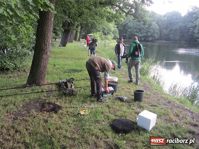 Zdjęcie w galerii na portalu naszraciborz.pl: I Mistrzostwa Polski MOW w Wędkarstwie Spławikowym przy starym opactwie wiadomości z regionu