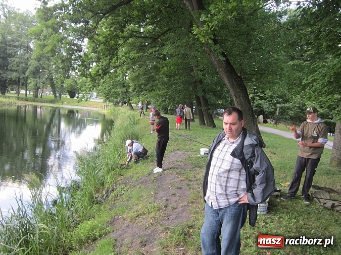 Zdjęcie w galerii na portalu naszraciborz.pl: I Mistrzostwa Polski MOW w Wędkarstwie Spławikowym przy starym opactwie wiadomości z regionu
