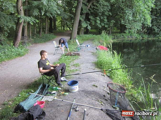 Zdjęcie w galerii na portalu naszraciborz.pl: I Mistrzostwa Polski MOW w Wędkarstwie Spławikowym przy starym opactwie wiadomości z regionu