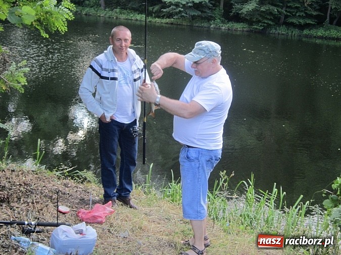 Zdjęcie w galerii na portalu naszraciborz.pl: I Mistrzostwa Polski MOW w Wędkarstwie Spławikowym przy starym opactwie wiadomości z regionu