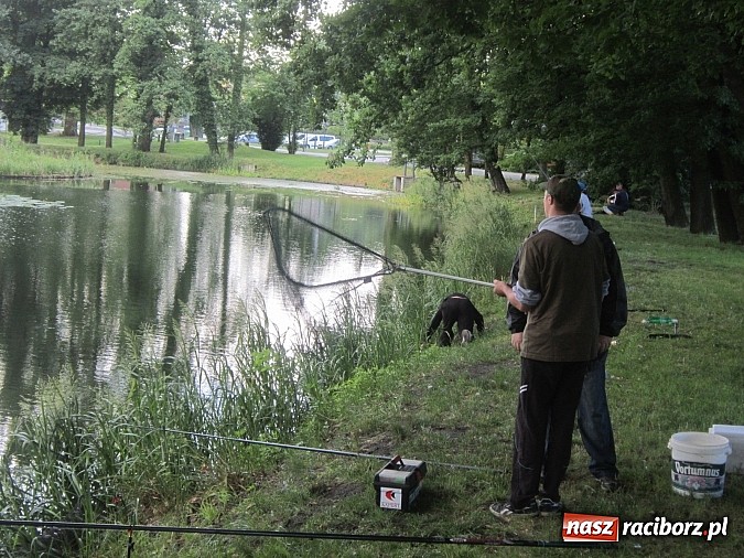 Zdjęcie w galerii na portalu naszraciborz.pl: I Mistrzostwa Polski MOW w Wędkarstwie Spławikowym przy starym opactwie wiadomości z regionu