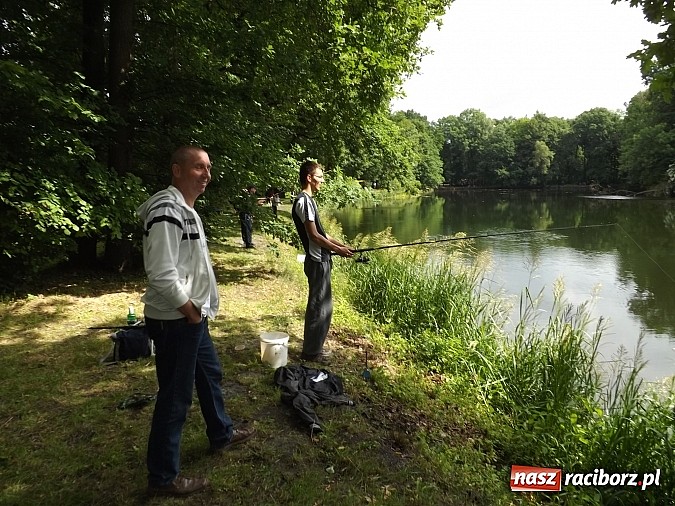 Zdjęcie w galerii na portalu naszraciborz.pl: I Mistrzostwa Polski MOW w Wędkarstwie Spławikowym przy starym opactwie wiadomości z regionu