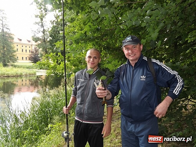 Zdjęcie w galerii na portalu naszraciborz.pl: I Mistrzostwa Polski MOW w Wędkarstwie Spławikowym przy starym opactwie wiadomości z regionu
